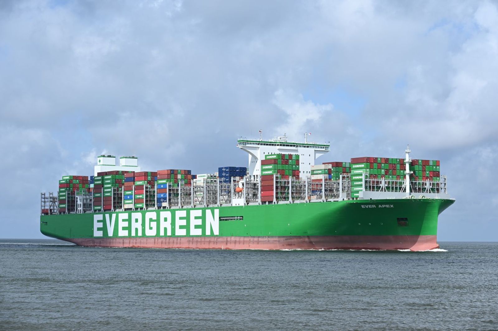 Taiwan's Big 3 carriers see Q2 revenue recovery on higher rates, volumes