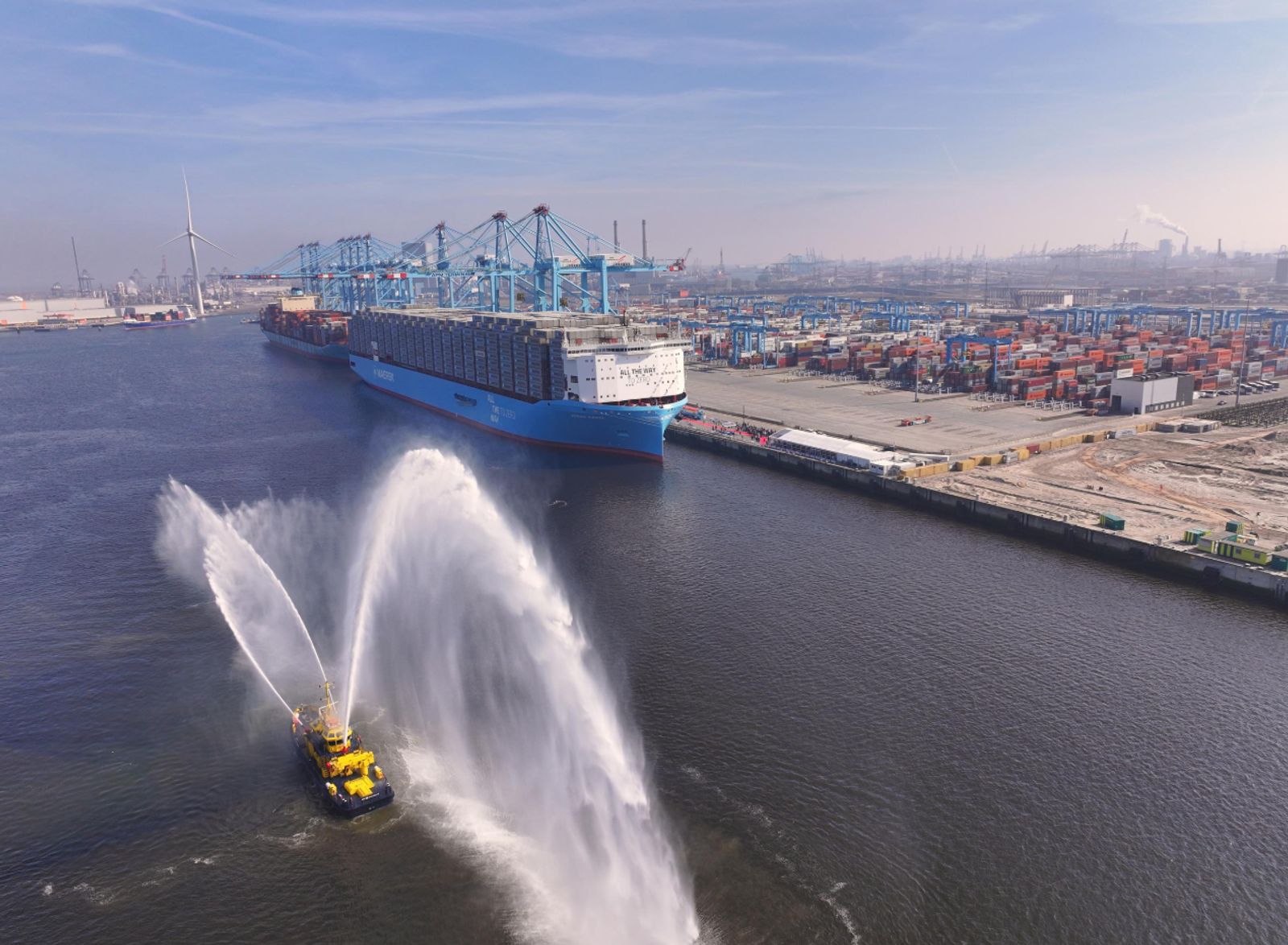 Lack of capacity holds back Rotterdam’s first-half volume
