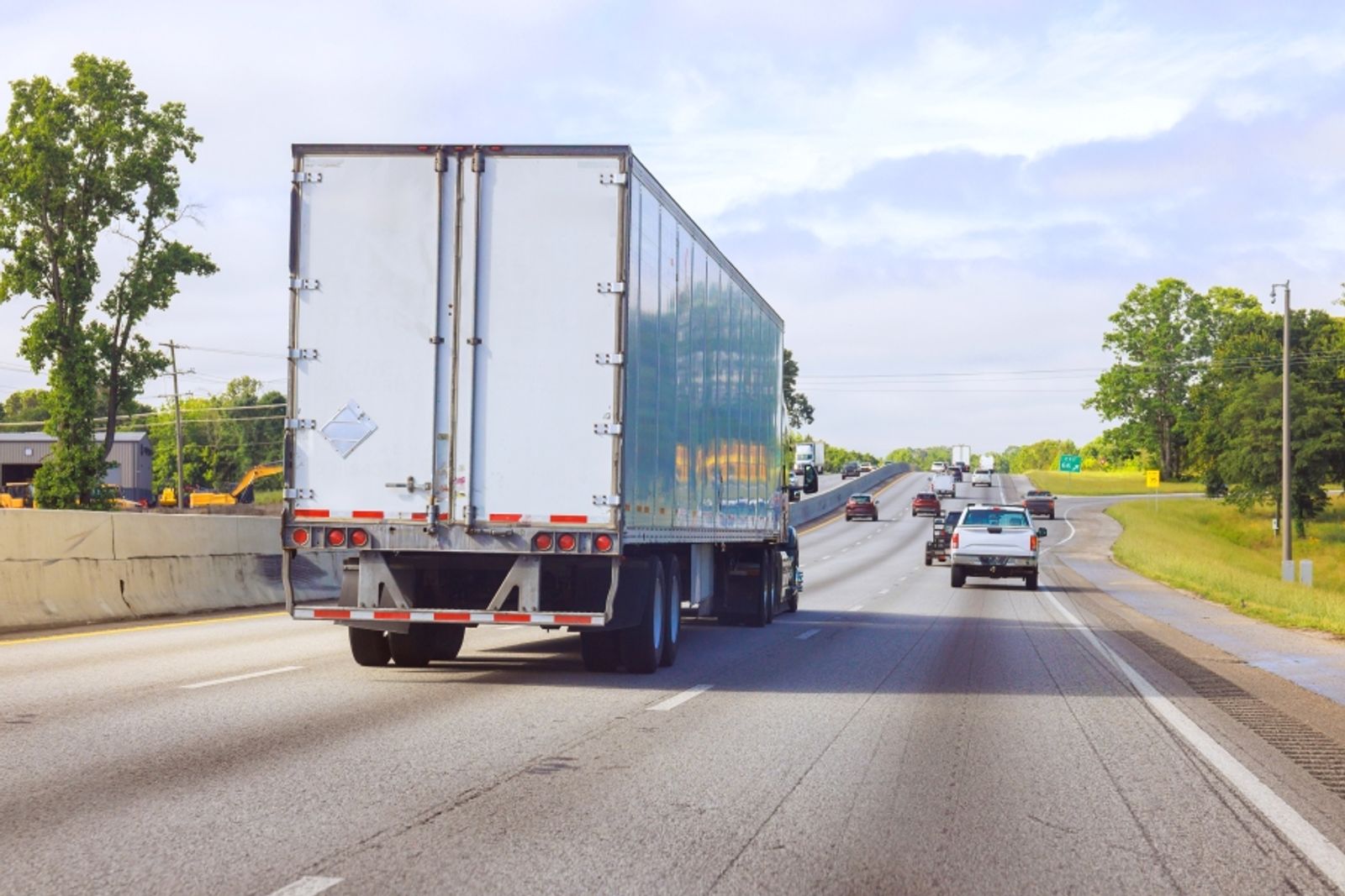 ‘Pockets’ of improvement seen raising US LTL demand
