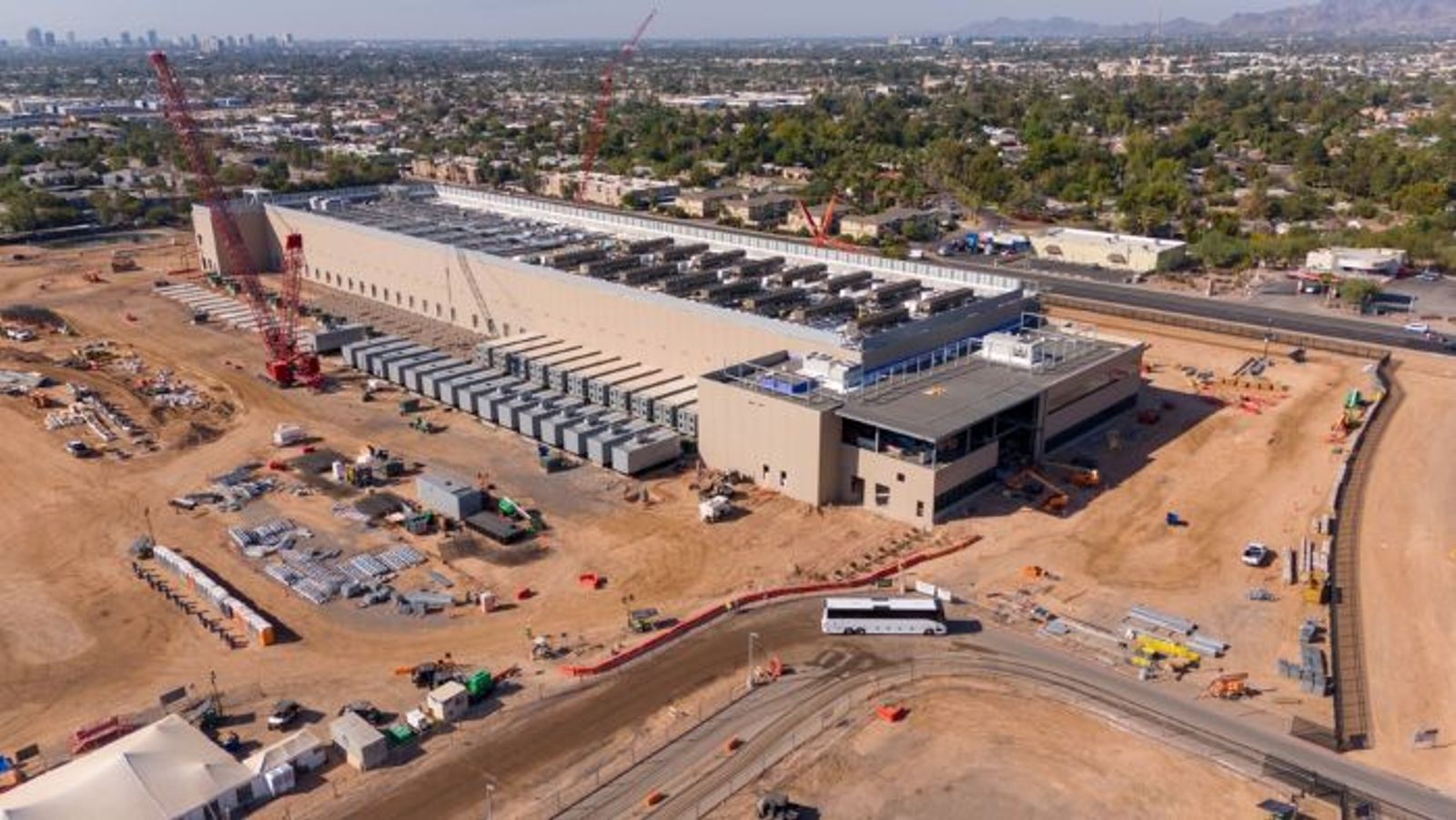 Data center demand offers forwarders value-added services beyond air freight