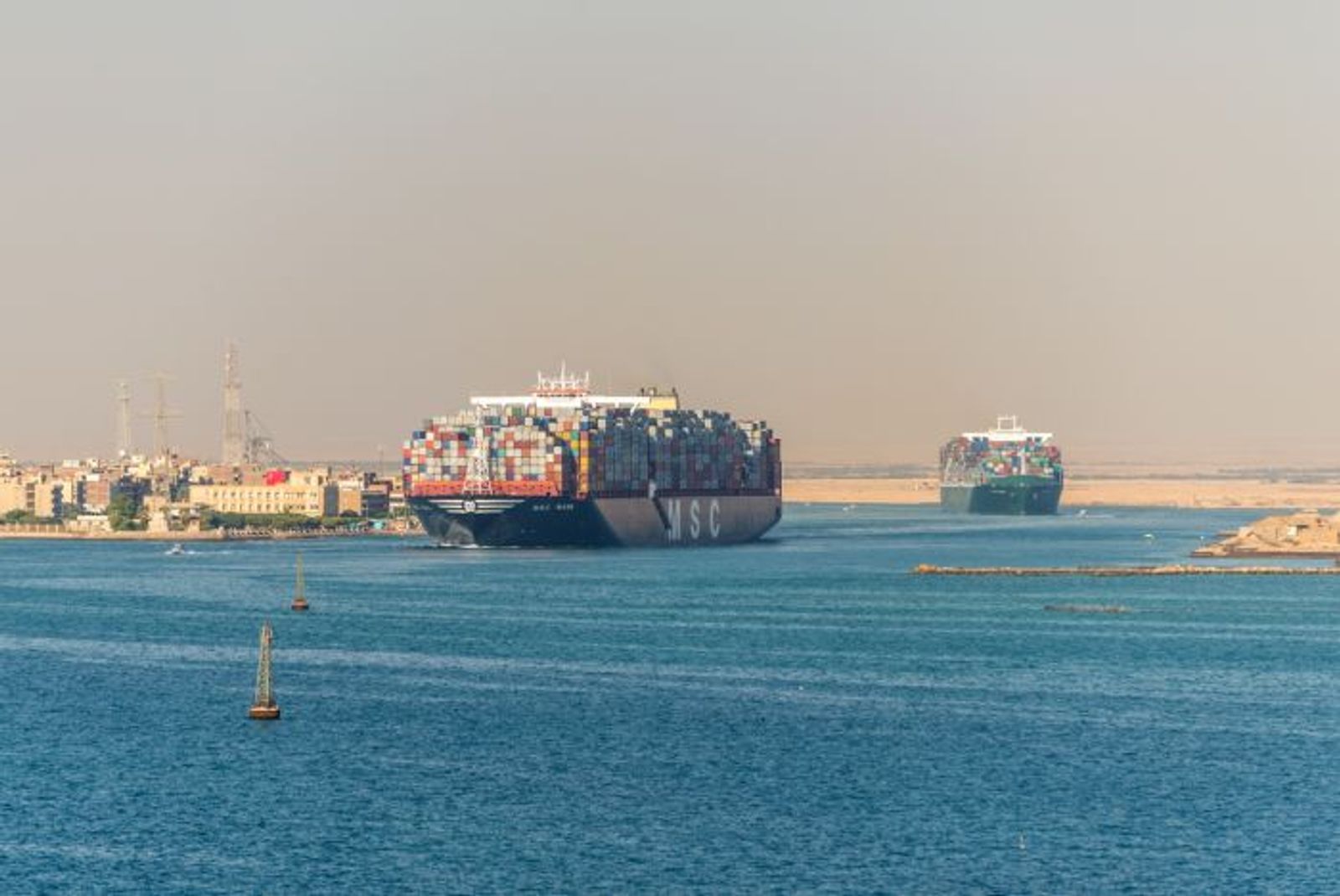 Suez capacity sees rapid growth as ocean carriers hurry back to route