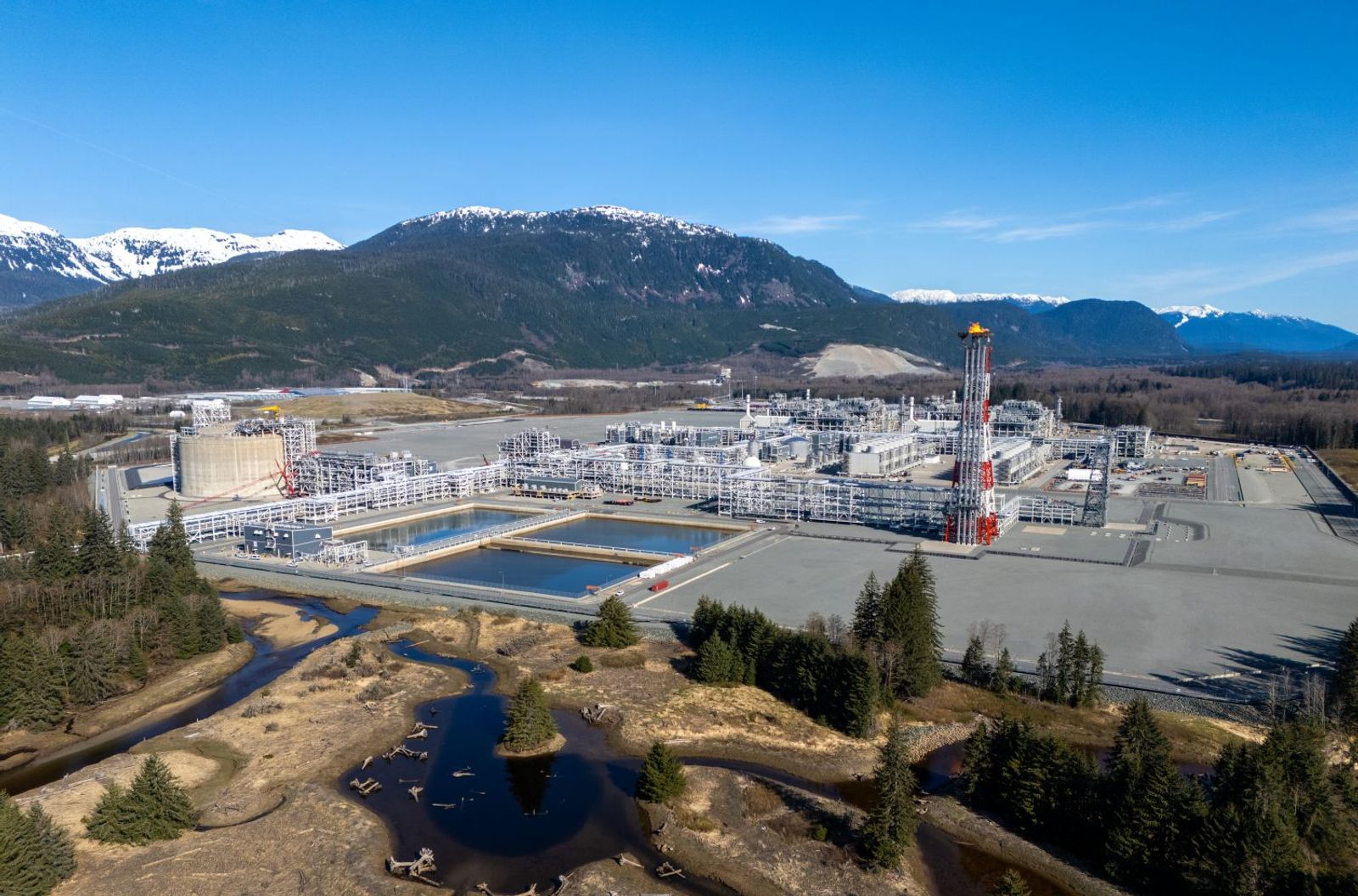 EPCs ride wave of global energy project boom to boost work backlog
